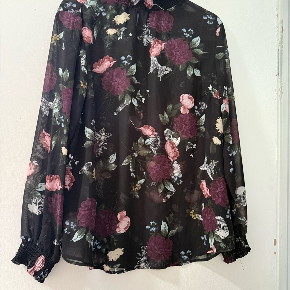 Torrid size 1 Floral Sheer Long Sleeve Blouse never worn new without tags skulls